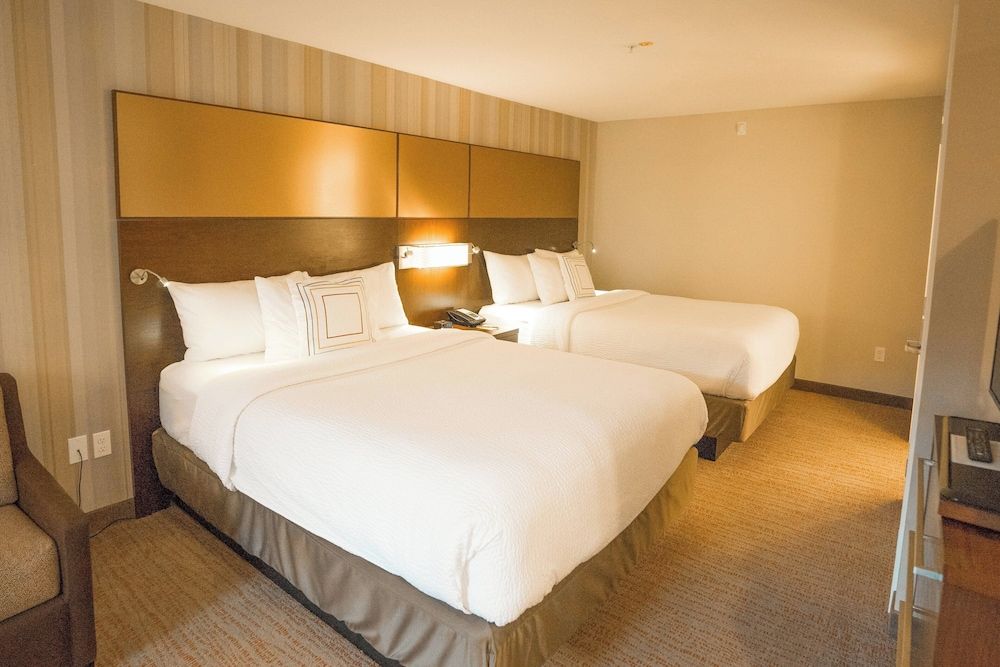 Residence Inn by Marriott Seattle University District Standard Studio, 1 King Bed with Sofa bed (Mobility/Hearing Access, Roll-In Shwr)