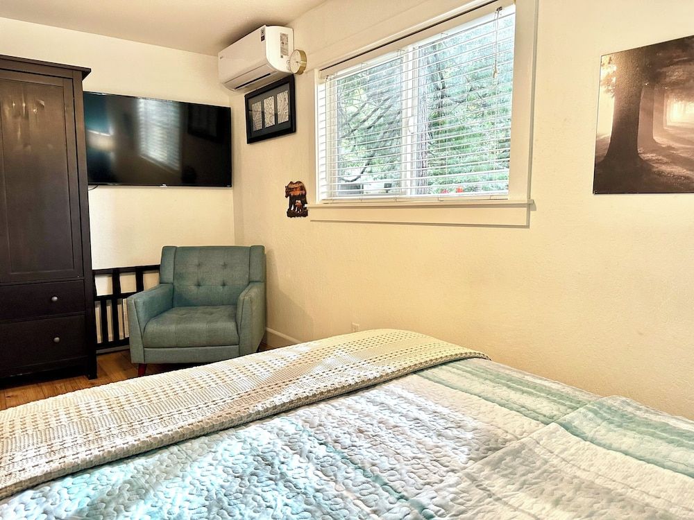 The Pines Inn and Cottages Comfort Cottage, 1 Bedroom 2