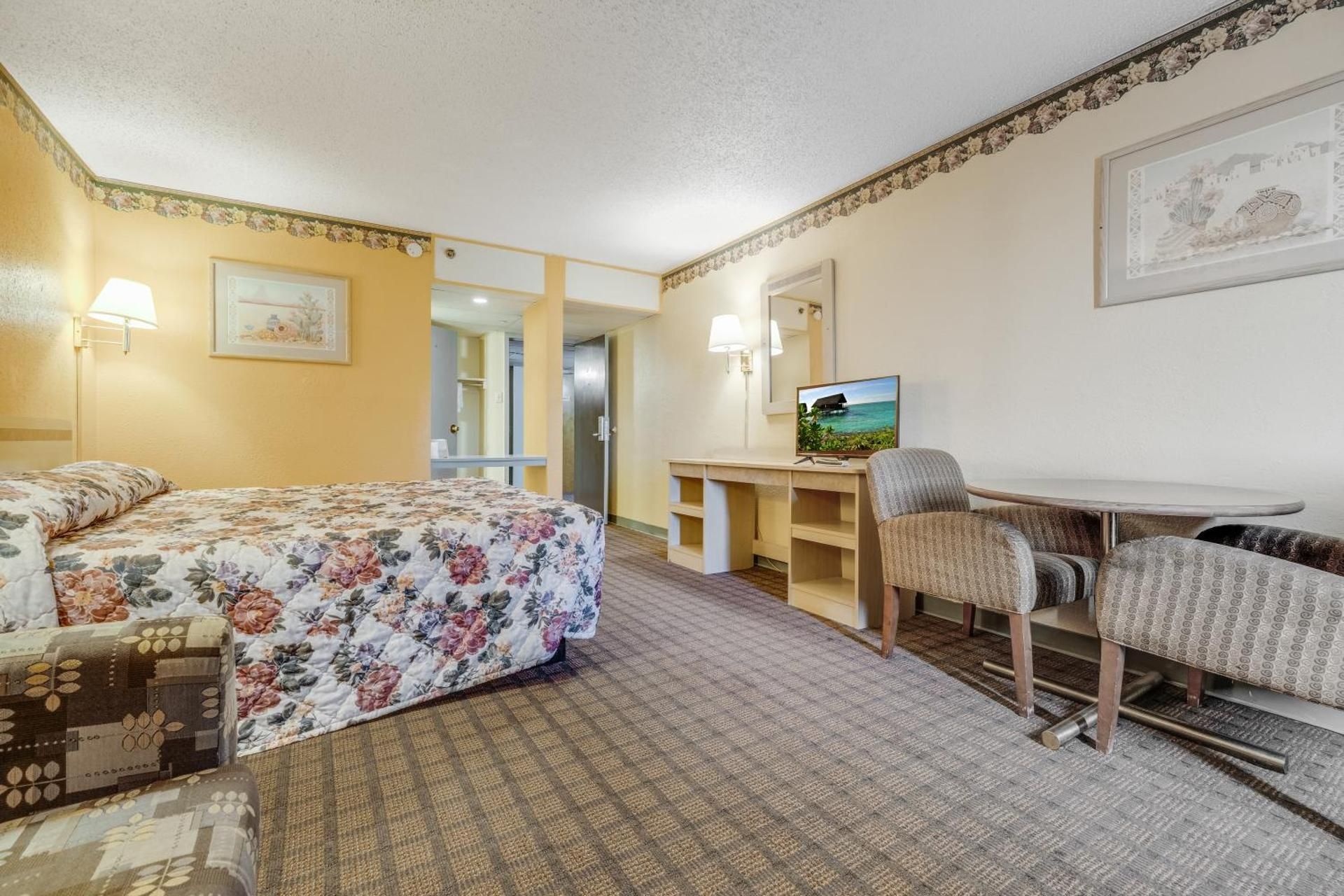 undefined Camelot INN 3