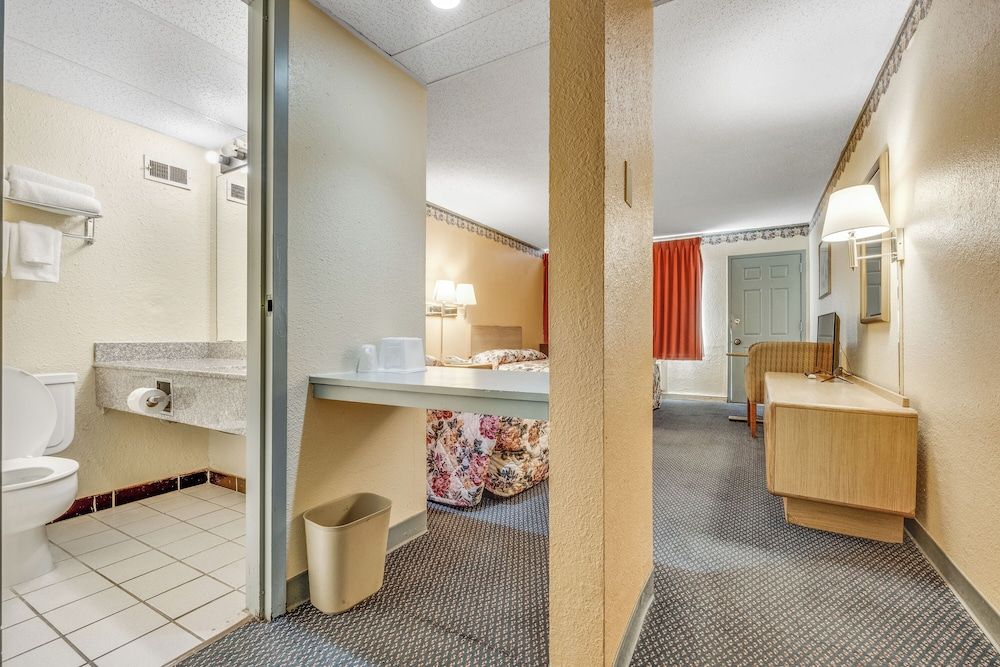 undefined Camelot INN 10