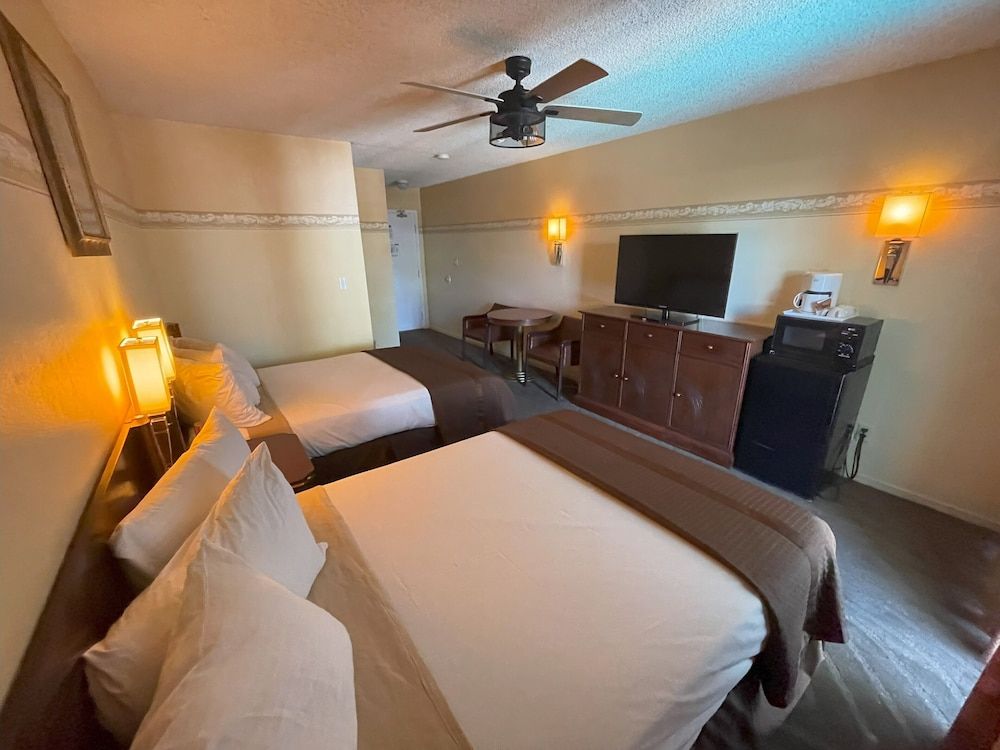 Shalimar Hotel of Las Vegas Room, 2 Double Beds 4