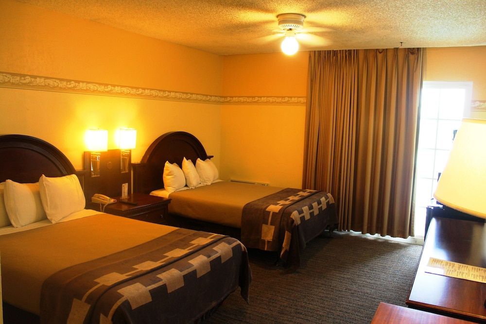 undefined Shalimar Hotel of Las Vegas 3