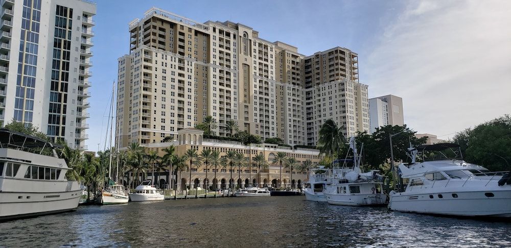 undefined Ocean Mile Hotel 7