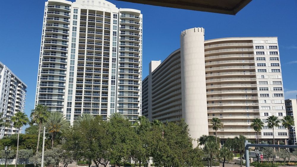 undefined Ocean Mile Hotel 4