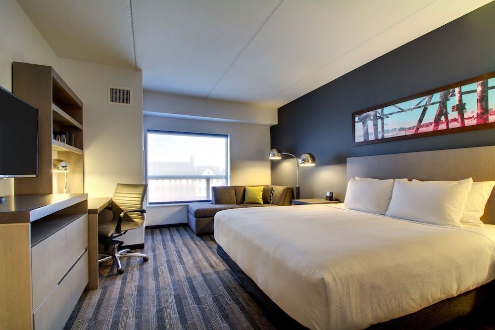 Standard Room, 1 King Bed