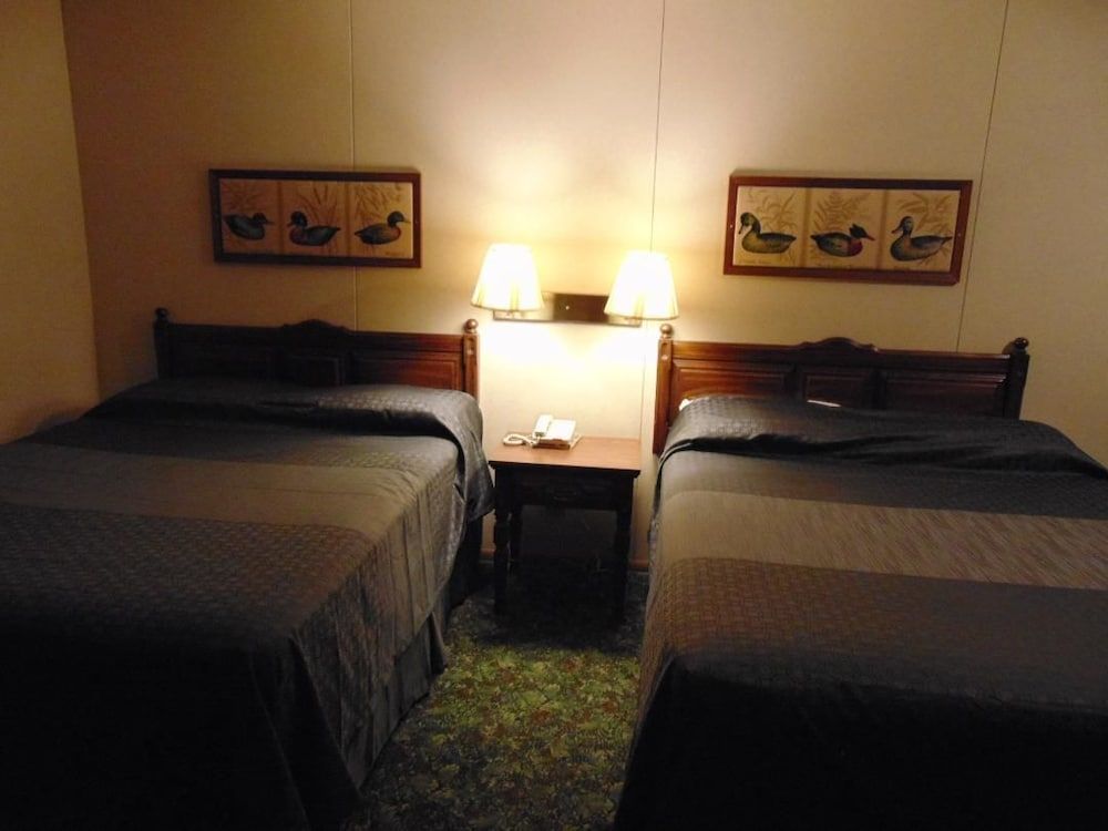 Heritage House Inn Double Room, Non Smoking 5