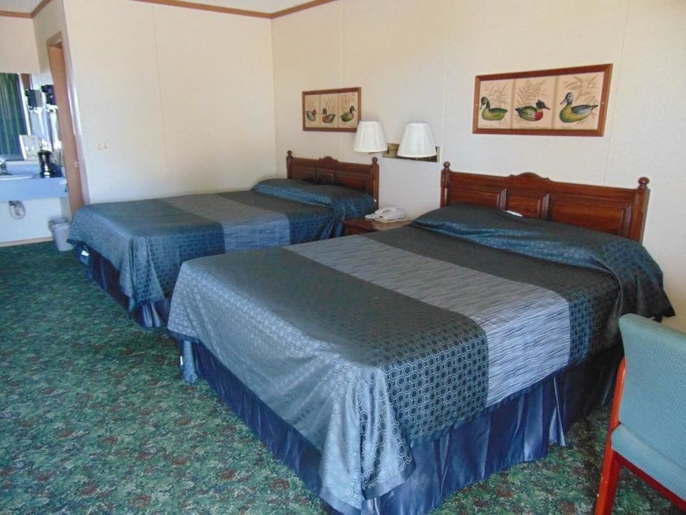 Heritage House Inn Double Room, 1 Queen Bed 5