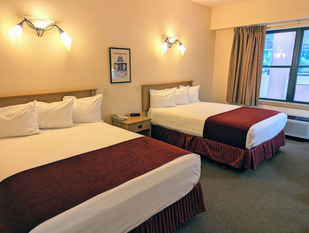 Room, 2 Queen Beds, Non Smoking (Non Pet-Friendly)