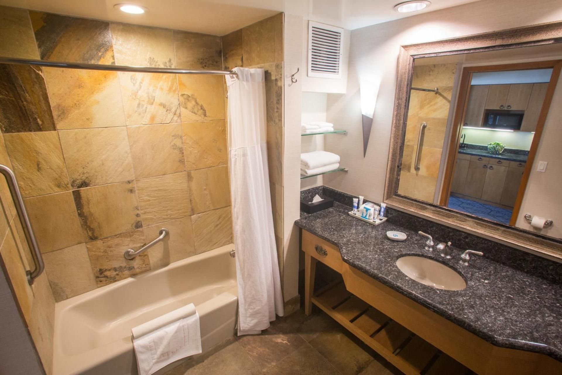 undefined The Dana on Mission Bay 5