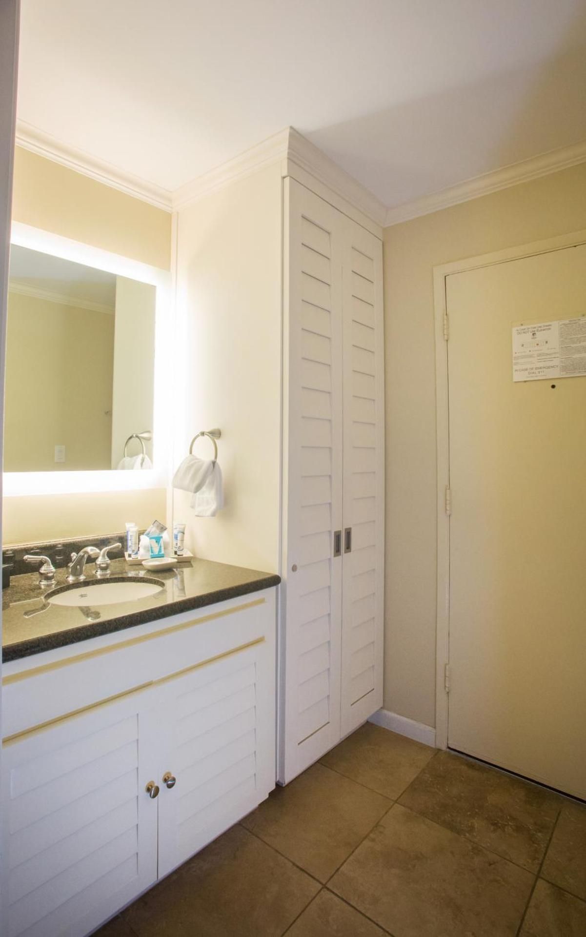 undefined The Dana on Mission Bay 10