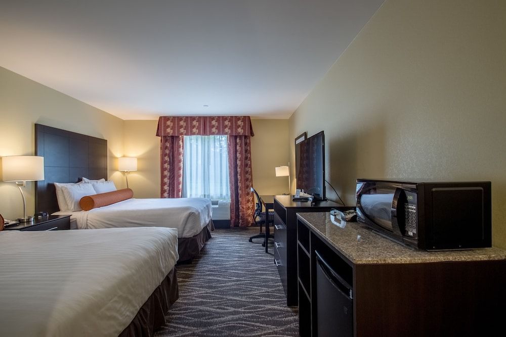 Room, 2 Queen Beds, Non Smoking (Guestroom)