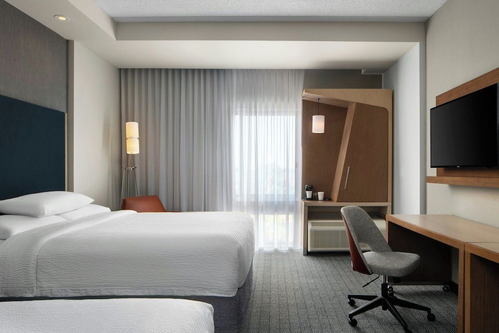Room, 2 Queen Beds, Non Smoking