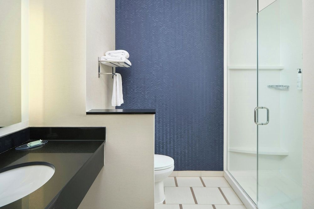 undefined Fairfield Inn & Suites by Marriott Niagara Falls 9