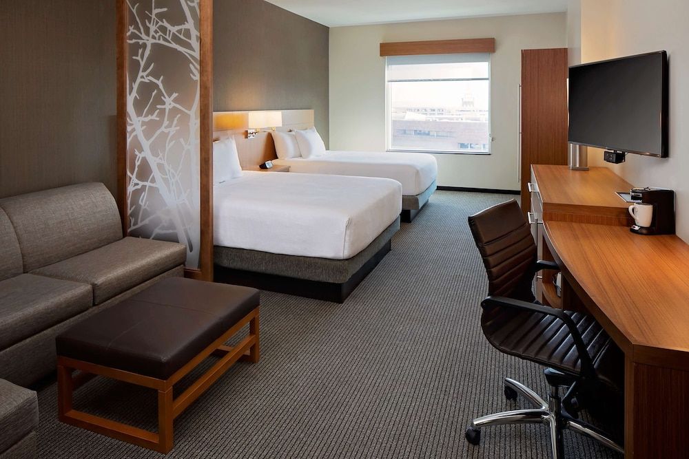 Room, 2 Queen Beds, Accessible (Shower)