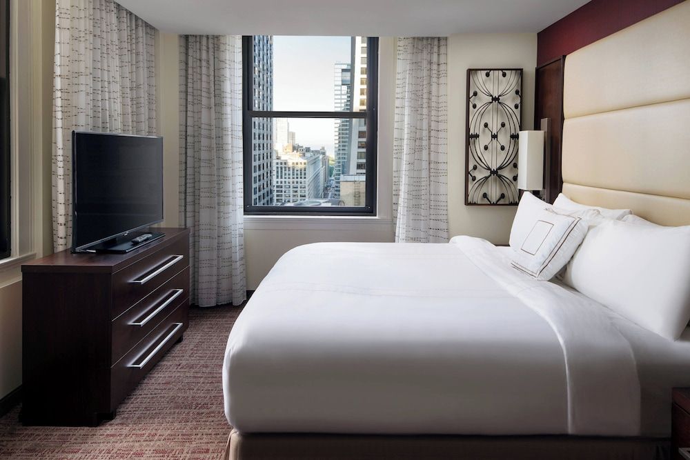 undefined Residence Inn Chicago Downtown/Loop 8