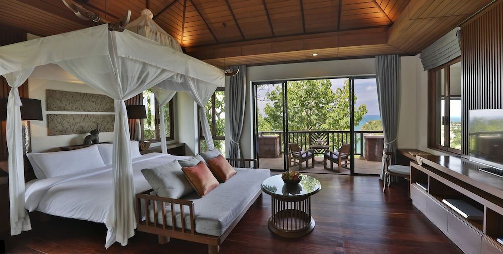 Hillside Oceanview Private Pool Villa 3 Bedrooms