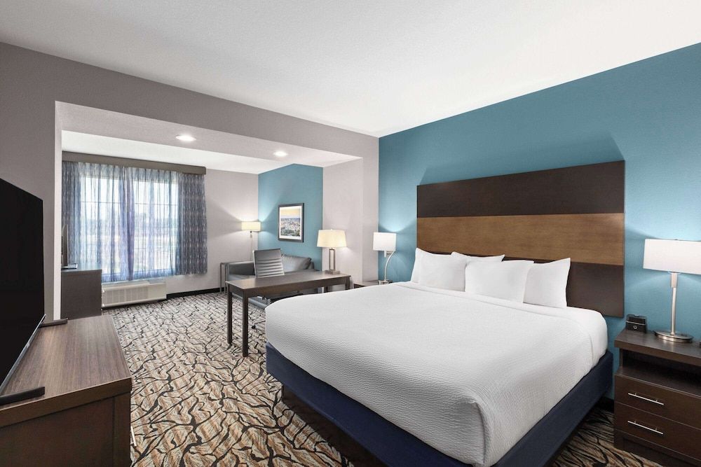 Deluxe Room, 1 King Bed, Non Smoking