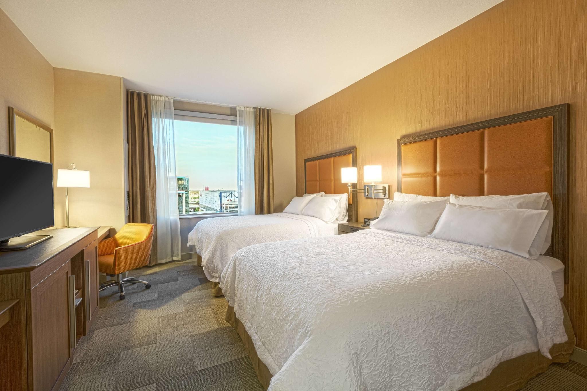 undefined Hampton Inn Houston Downtown 5