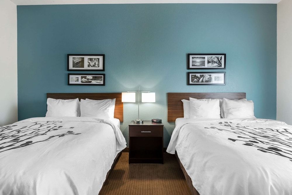 Standard Room, 2 Queen Beds, Non Smoking