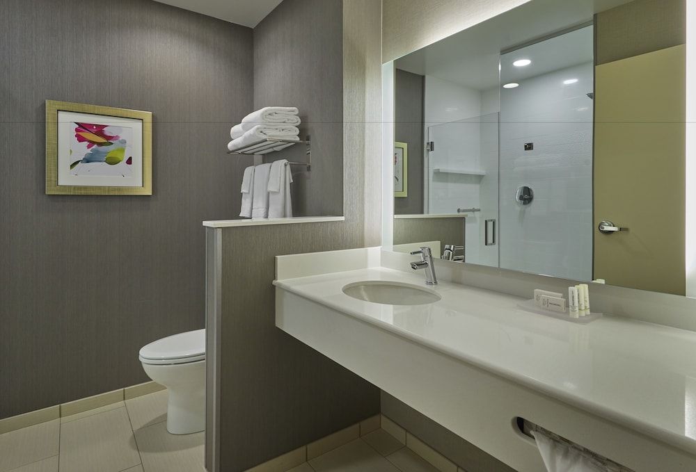 Executive Suite, 2 Queen Beds (Hearing Accessible)