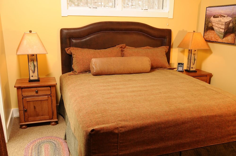 Luxury Suite, 1 Bedroom, Kitchen, Lake View