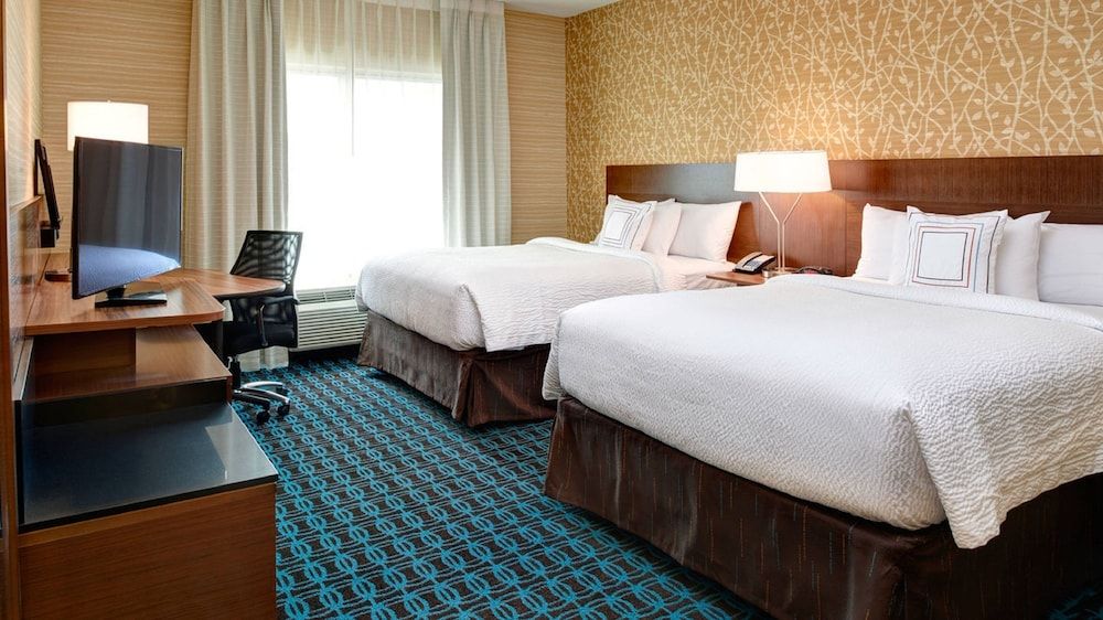 Room, 2 Queen Beds, Non Smoking (Mobility/Hearing Accessible, Tub)
