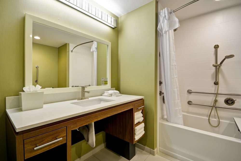 Suite, 2 Queen Beds, Accessible, Non Smoking
