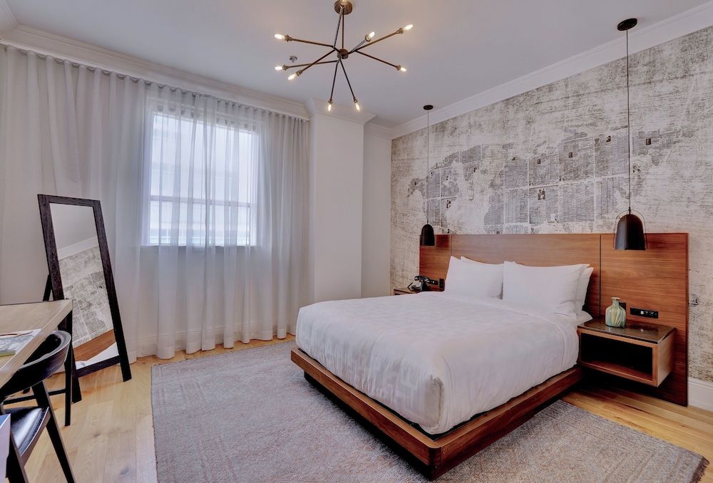 Room, 1 Queen Bed, City View