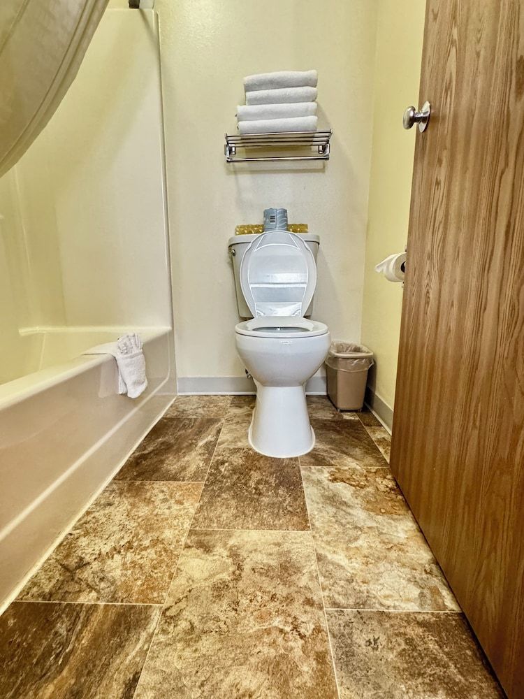 Sibley Inn Standard Room, 1 Queen Bed, Non Smoking 2