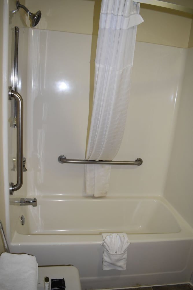 Sibley Inn Classic Room, 1 Queen Bed, Accessible, Non Smoking 2