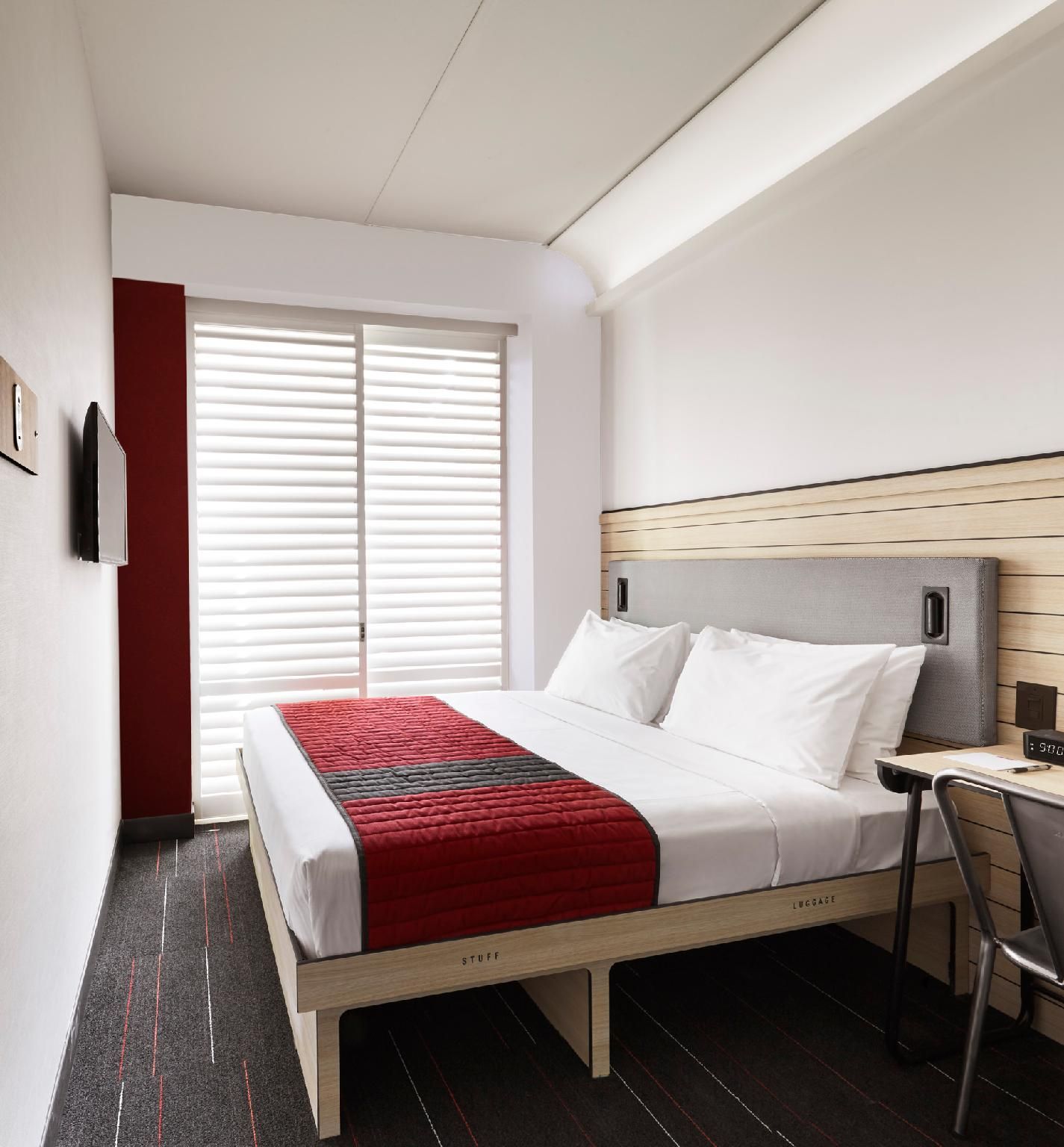 undefined Pod Times Square 5