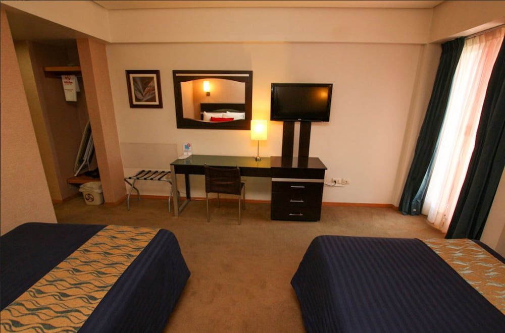 Hotel Colon Plaza Business Class Executive Double Room 4