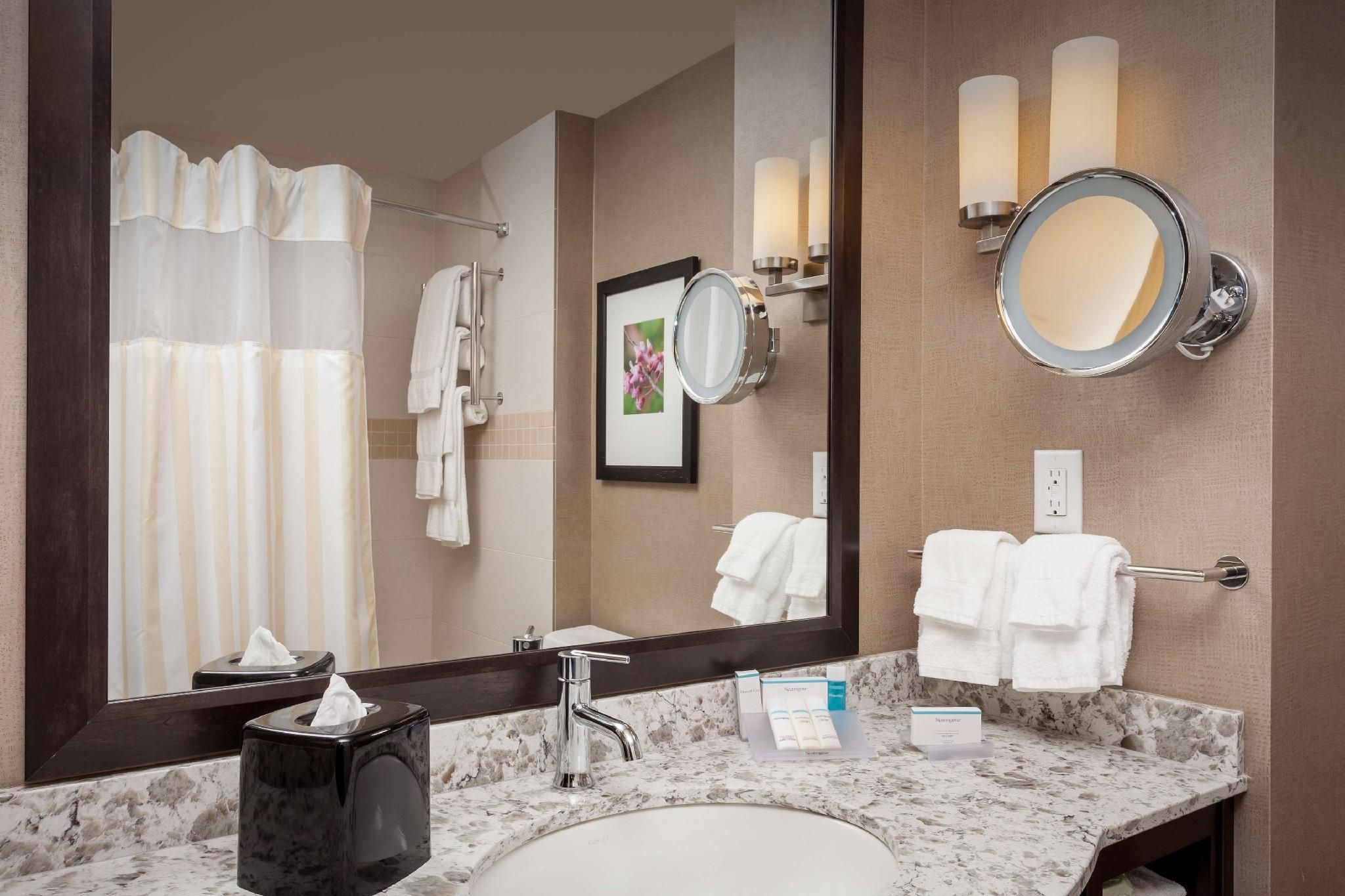 undefined Hilton Garden Inn Seattle Downtown 9