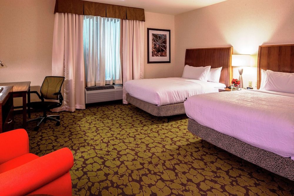 Room, 2 Queen Beds, Accessible, Non Smoking (Hearing)