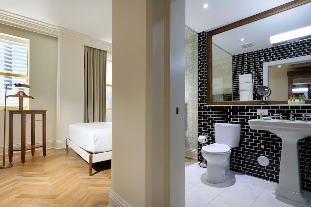 undefined Eurostars Langford 5