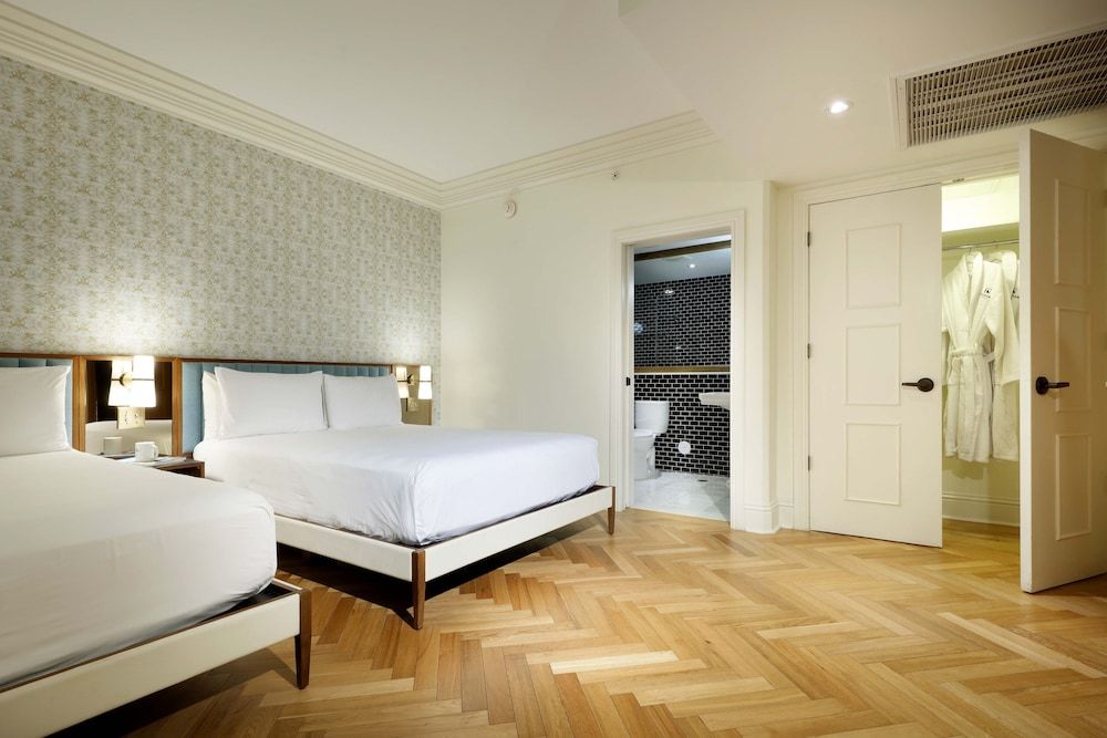 undefined Eurostars Langford 5