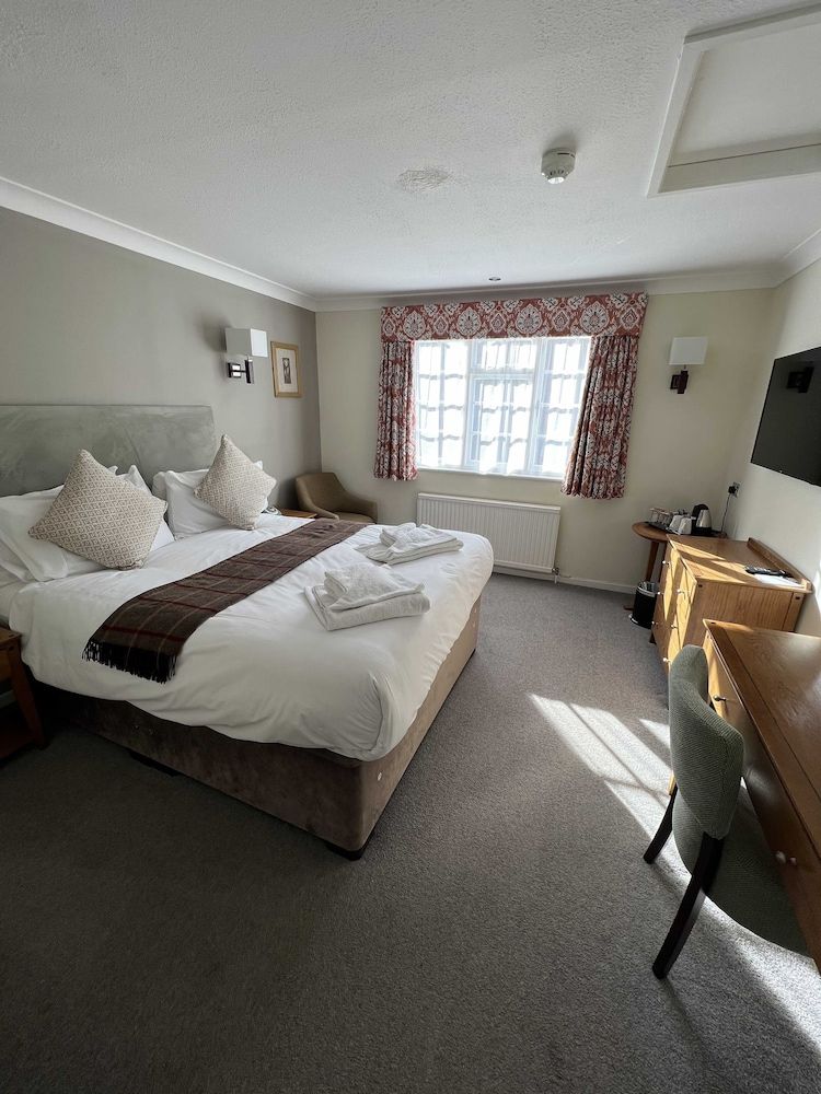 Norfolk Arms Hotel Classic Double Room 3