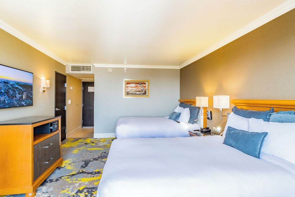 Hotel Lucerna Ciudad Juarez Deluxe Double Room, Balcony 2