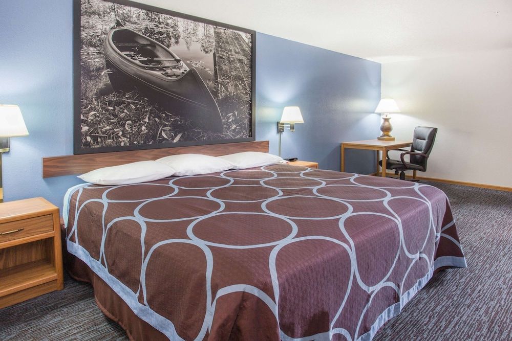 Suite, 1 King Bed, Hot Tub
