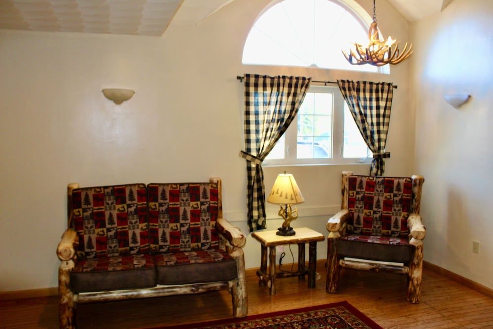 Sundowner on Lake George Comfort Condo, 1 Bedroom, Kitchen 5