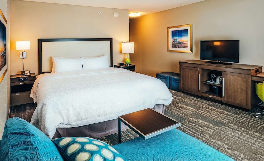 Room, 1 King Bed, Non Smoking