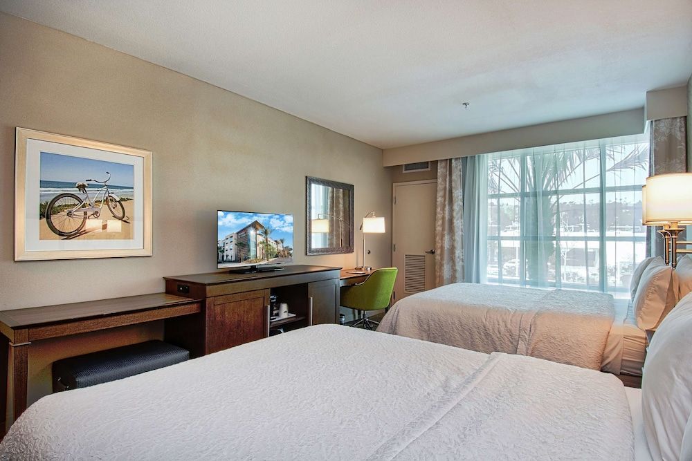 Room, 2 Queen Beds, Non Smoking