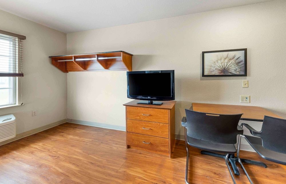 Extended Stay America Select Suites - Salt Lake City - West Valley City Standard Studio, Non Smoking, Refrigerator & Microwave 4