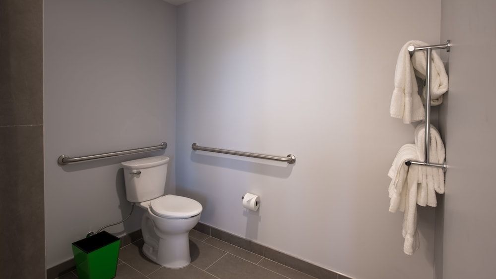 Lexen Hotel North Hollywood Preferred Room, 2 Queen Beds Accessible 4