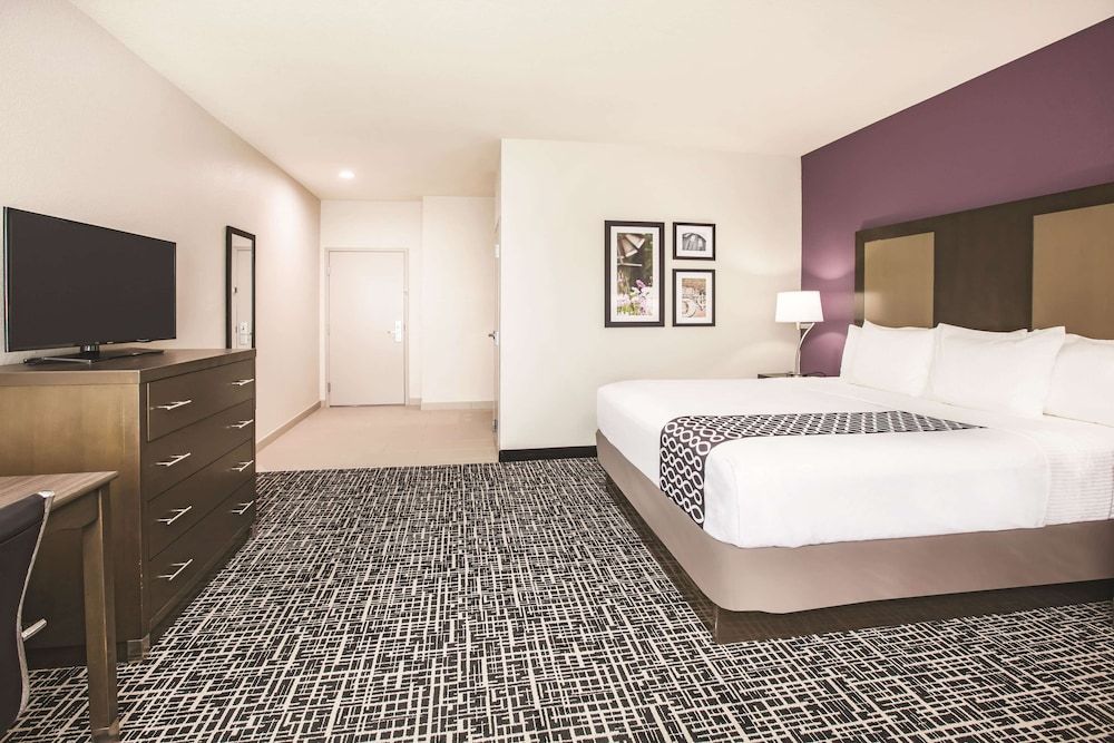Room, 1 King Bed, Non Smoking