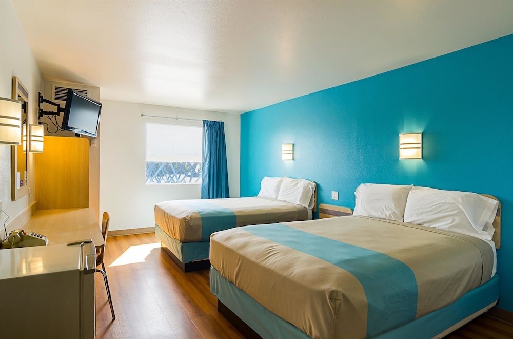 Motel 6 Wheatland, WY Standard Room, 2 Double Beds, Non Smoking 2