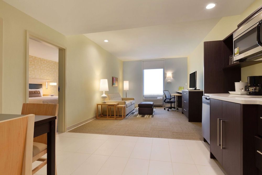 Suite, 1 King Bed