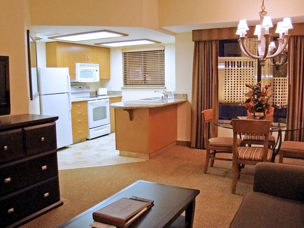 Suite, 2 Bedrooms, 2 Bathrooms