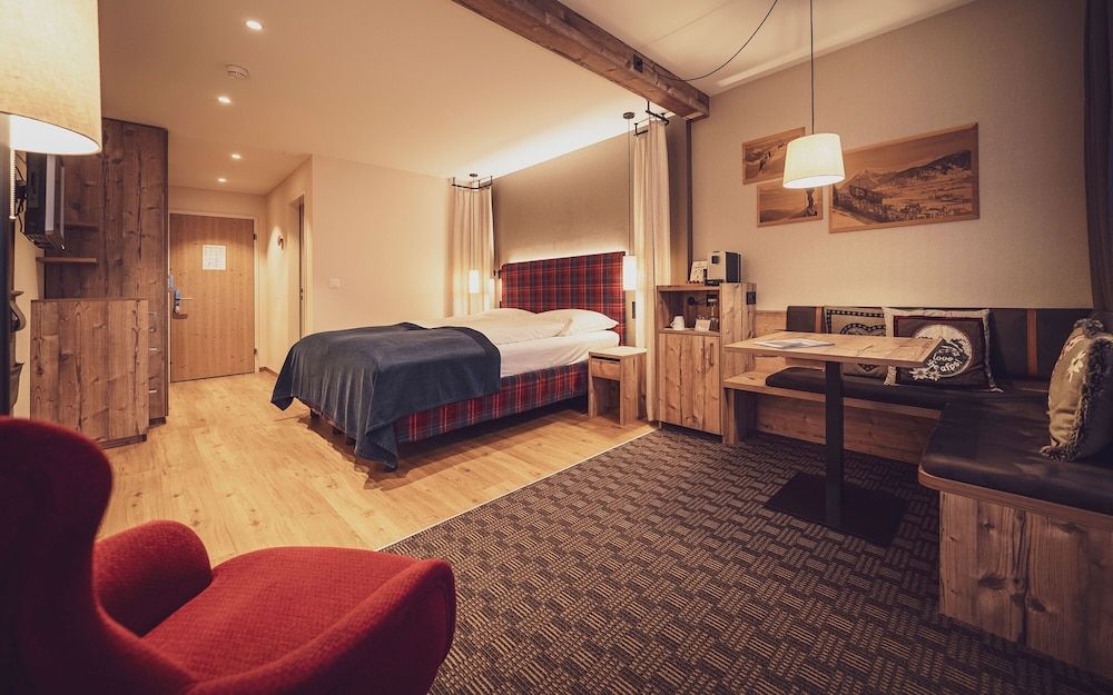 Mountain Plaza Hotel Superior Double Room, Non Smoking 2