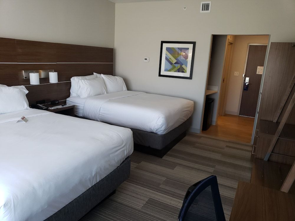 Standard Room, 2 Queen Beds, Accessible (Communications Accessible)